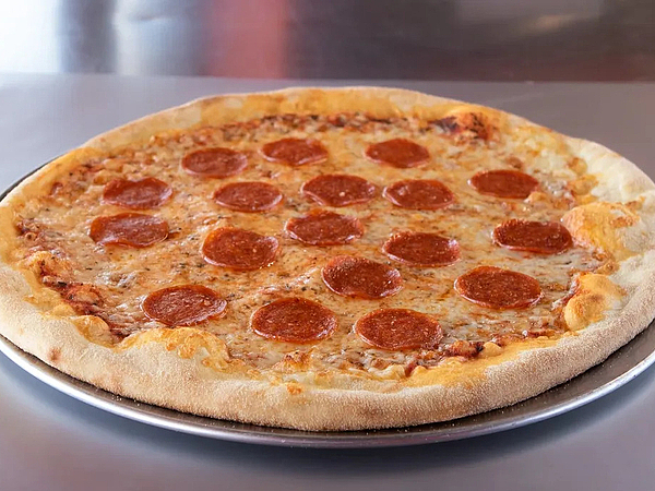 Why Back-to-School Season Calls For Pizzas & Salads From Family Owned iPizza