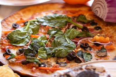 Delicious Veggie Pizzas in Scottsdale That Don't Skimp on Flavor